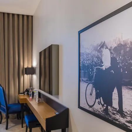 Casual Belle Epoque Otel 4*