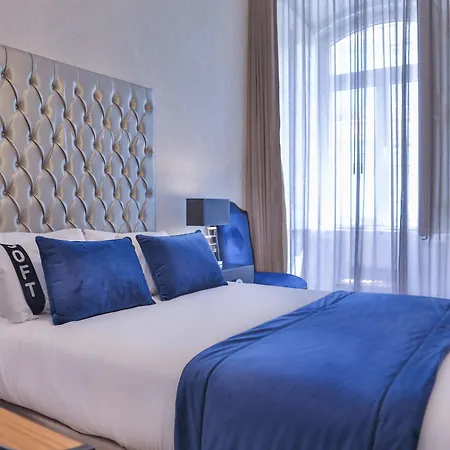 Casual Belle Epoque Hotel