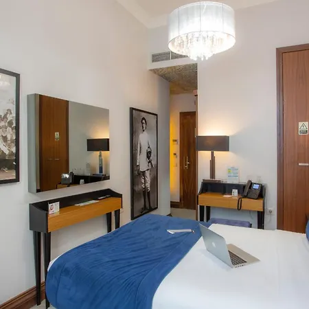 Casual Belle Epoque Otel